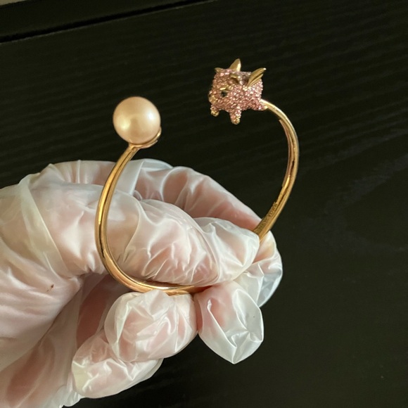 EXCELLENT CONDITION! GORGEOUS!KATE SPADE IMAGINATION FLYING PIG BANGLE BRACELET - Picture 7 of 11